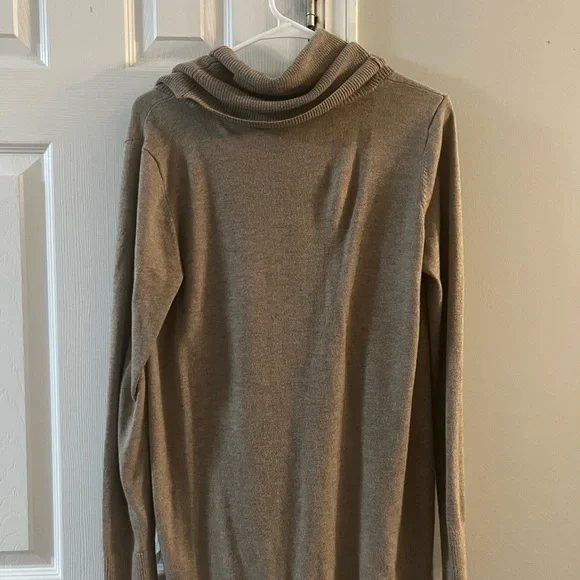 LOFT Crowl neck​ - Picture 4 of 6